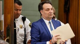 Pembaruan langsung: Pertimbangan juri sedang berlangsung dalam persidangan pembunuhan Brian Walshe

