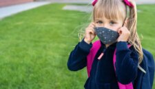 Pembukaan Kembali Sekolah Akibat COVID Dengan Cepat Mengurangi Kecemasan, Depresi, dan ADHD pada Anak-anak

