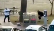 Pengamat pemberani melucuti senjata pria bersenjata dalam serangan teroris Sydney (VIDEO) — RakyatPos.id