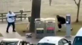 Pengamat pemberani melucuti senjata pria bersenjata dalam serangan teroris Sydney (VIDEO) — RakyatPos.id

