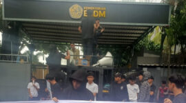 Pengerukan Mineral Mengabaikan Kemajuan Ekonomi Masyarakat

