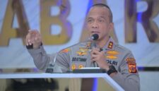 Polisi memburu YouTuber Resbob yang diduga menghina suku Sunda