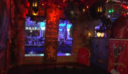 Pemilik bar Fayetteville bereaksi terhadap kemarahan atas kendaraan Krampus miliknya dalam parade liburan