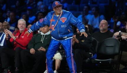 Spike Lee, superfan New York Knicks, mengatakan Piala NBA adalah jalan menuju sesuatu yang lebih besar