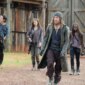 Andrew Lincoln sebagai Rick Grimes, Danai Gurira sebagai Michonne, Cailey Fleming sebagai Judith, Anthony Azor sebagai RJ – The Walking Dead: The Ones Who Live _ Musim 1, Episode 6 | Halaman Gen/AMC