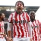 Stoke City 2-1 Swansea City: Ben Pearson mencetak gol langka saat Potters mengakhiri kekalahan beruntun mereka

