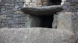 Studi Baru Membantah Teori “Royalti Inses” yang Memerintah Irlandia Kuno

