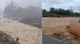 Sungai Garoga di Tapsel meluap, membawa material kayu dan menghanyutkan jembatan darurat

