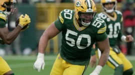 
<p>Tekel kanan Packers Zach Tom akan melewatkan pertandingan kedua berturut-turut melawan Ravens.
