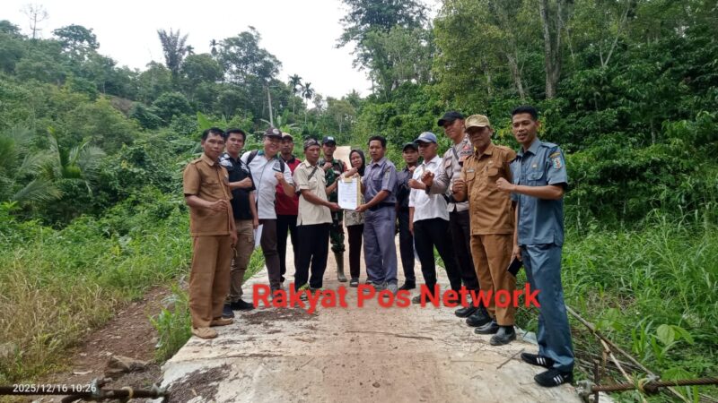 Tim Monev Kecamatan Banjit, Laksanakan Monitoring Pengelolaan Dana Desa Tahap II Tahun 2025 di Desa Juku Batu

