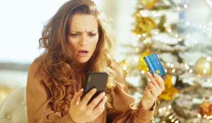 Tips Uang Cerdas Agar Terhindar dari Tekanan Belanja Liburan dan Jebakan BNPL